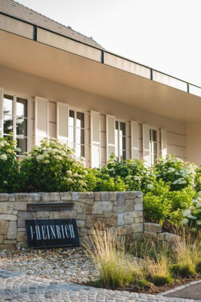 Weingut SILVIA HEINRICH